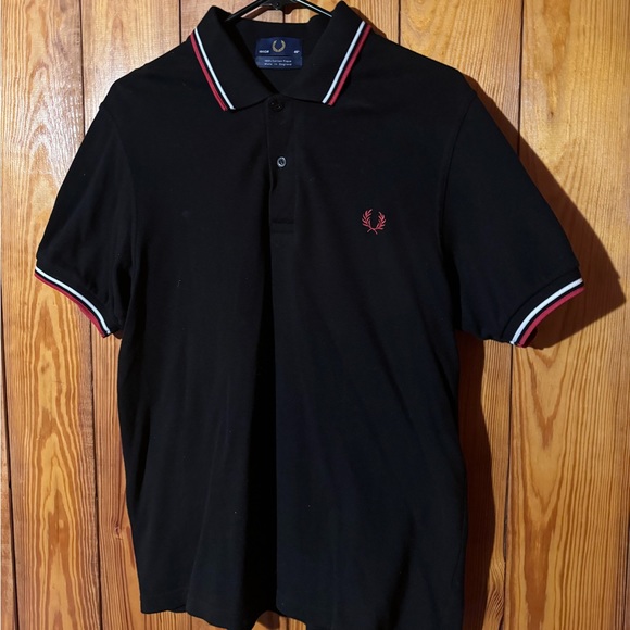 Fred Perry Black with red and white stripes size medium 40” - Picture 1 of 2
